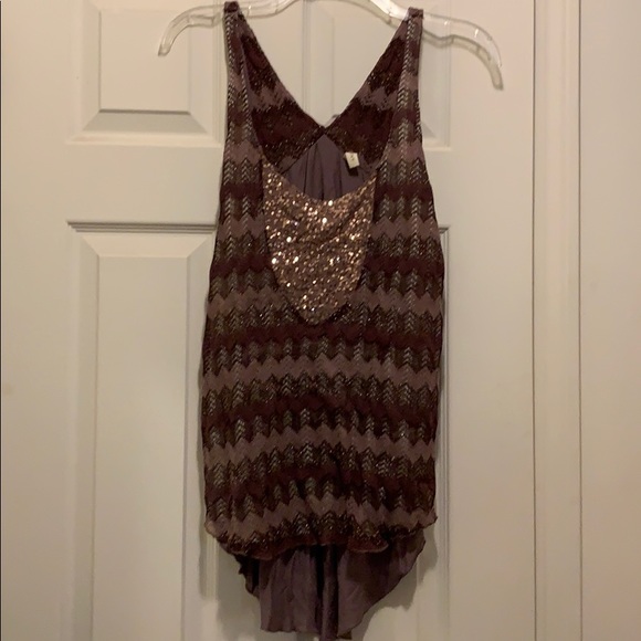 Sleeveless top - Picture 1 of 2